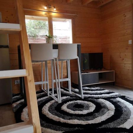 Le Petit Chalet De Nimes Shantay Youstay Esterno foto